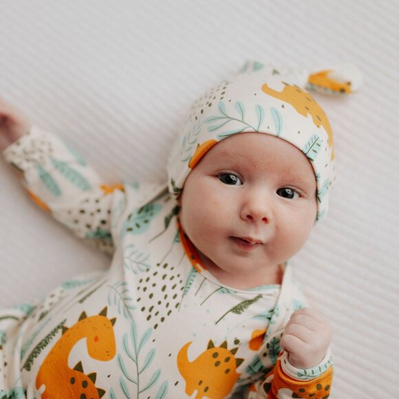 Newborn Baby Essentials Bundle | Knotted Gown + Hat | Gift-Ready Set - Picture 4 of 14